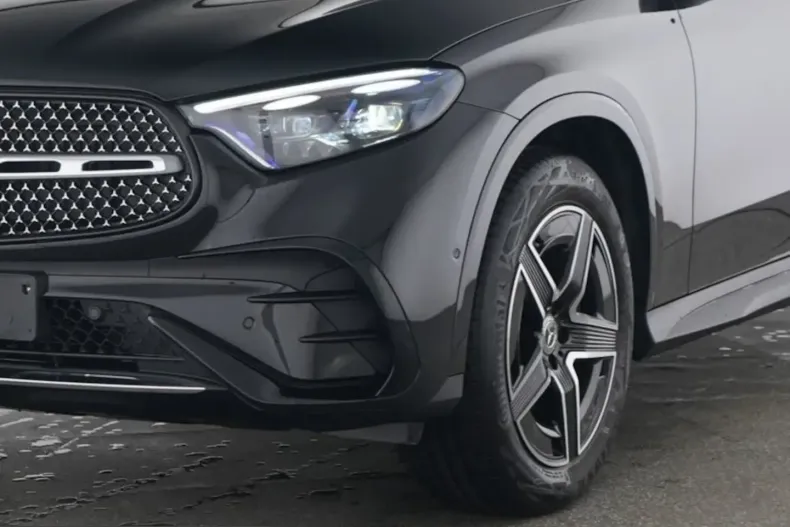 Mercedes-Benz GLC 220 (Clasa GLC) din 2025 cu 25.900 km - oferta MER212296 - foto 3