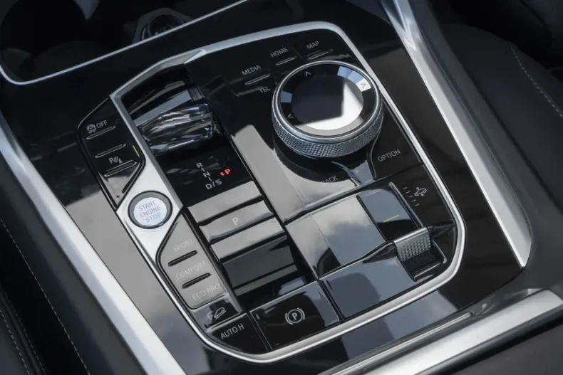 BMW X6 (Seria X) din 2025 cu 5.999 km - oferta BMW212299 - foto 9