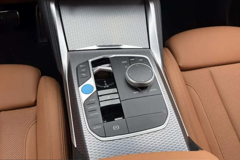 BMW i4 (Seria 4) din 2024 cu 24.066 km - oferta BMW212304 - foto 7