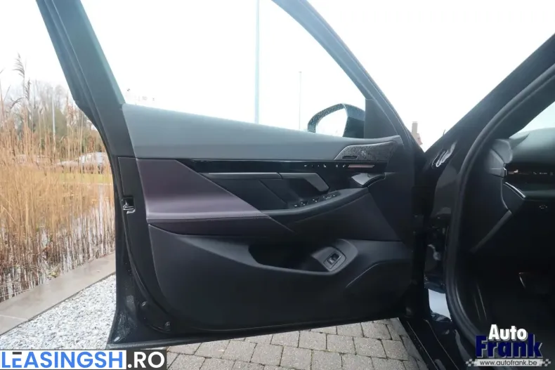 BMW 540 (Seria 5) din 2025 cu 14.302 km - oferta BMW212309 - foto 8