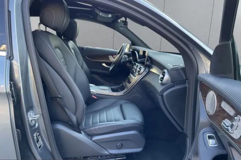 Mercedes-Benz GLC 300 (Clasa GLC) din 2021 cu 77.995 km - oferta MER212312 - foto 17