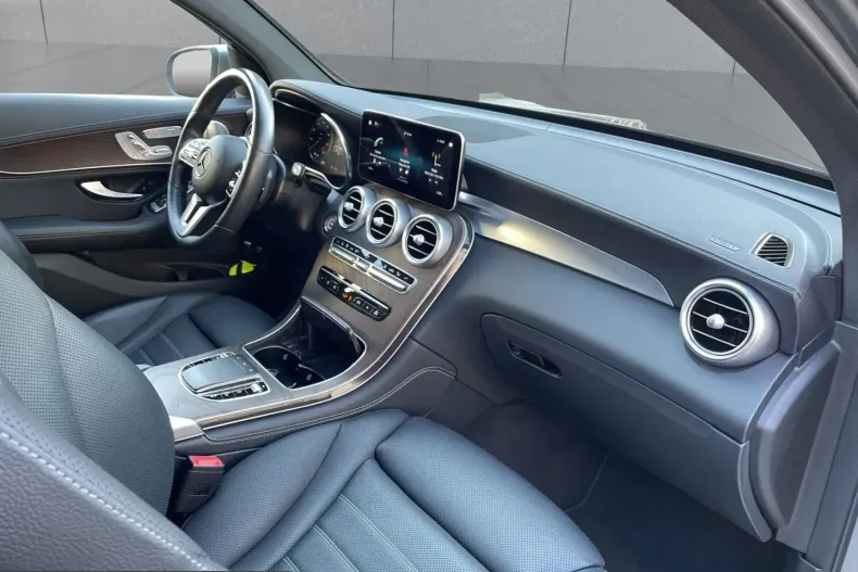 Mercedes-Benz GLC 300 (Clasa GLC) din 2021 cu 77.995 km - oferta MER212312 - foto 22