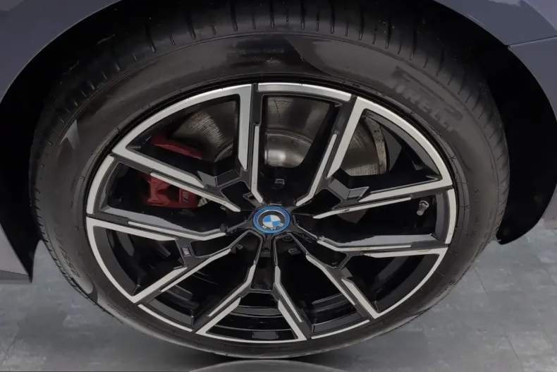BMW i4 (Seria 4) din 2023 cu 72.413 km - oferta BMW212321 - foto 14