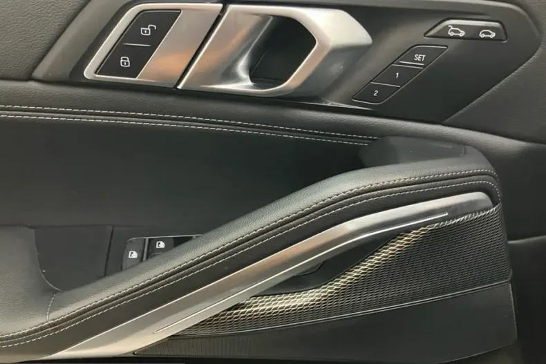 BMW X6 M50 (Seria X) din 2022 cu 72.700 km - oferta BMW212322 - foto 16