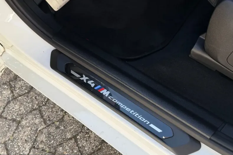BMW X4 M (Seria X) din 2021 cu 99.800 km - oferta BMW212325 - foto 16