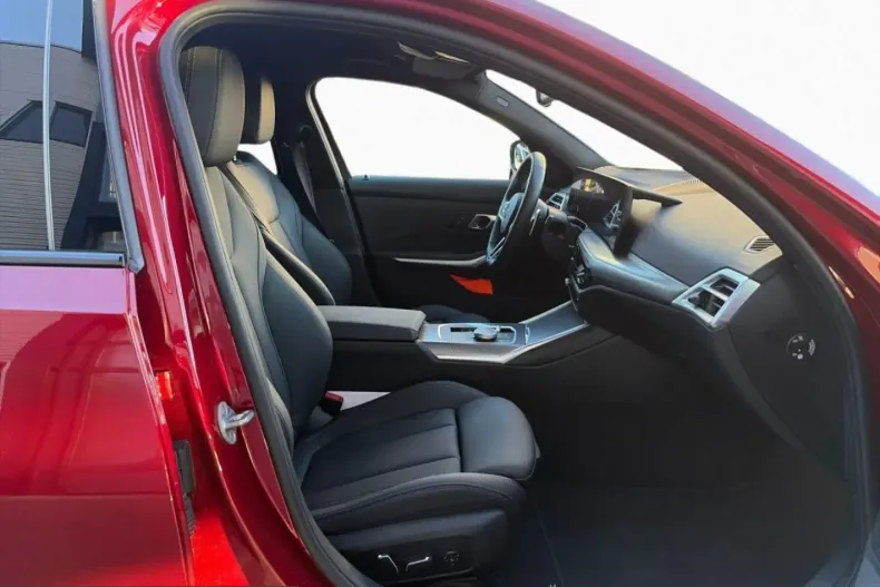 BMW 320 (Seria 3) din 2025 cu 34.950 km - oferta BMW212329 - foto 6