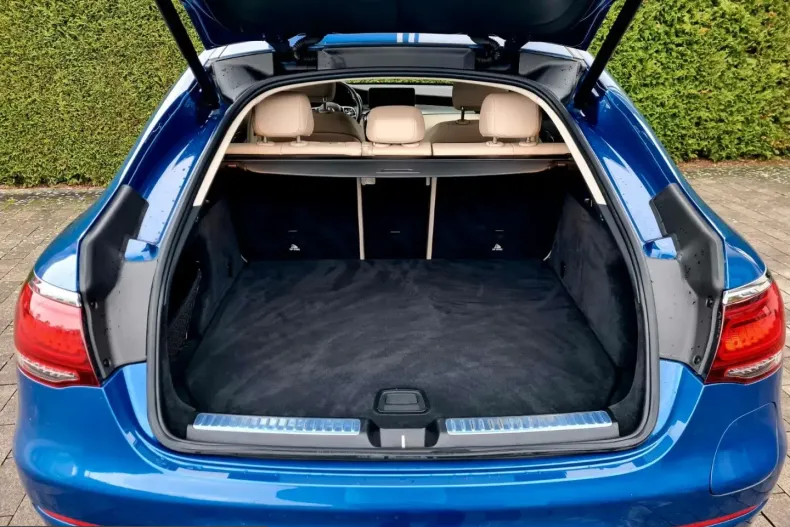 Mercedes-Benz GLC 300 (Clasa GLC) din 2021 cu 59.000 km - oferta MER212336 - foto 14