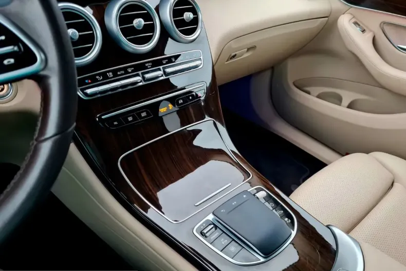 Mercedes-Benz GLC 300 (Clasa GLC) din 2021 cu 59.000 km - oferta MER212336 - foto 28