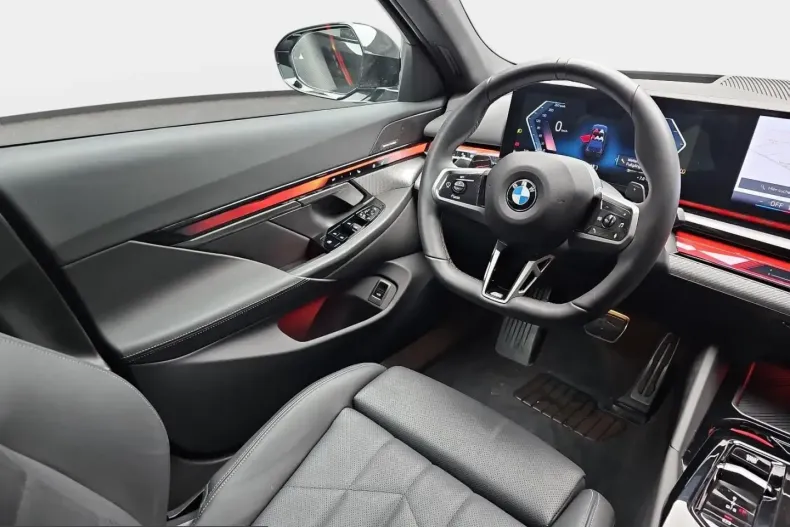 BMW 520 (Seria 5) din 2025 cu 28.861 km - oferta BMW212338 - foto 9