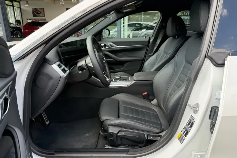 BMW i4 (Seria 4) din 2025 cu 18.050 km - oferta BMW212339 - foto 7
