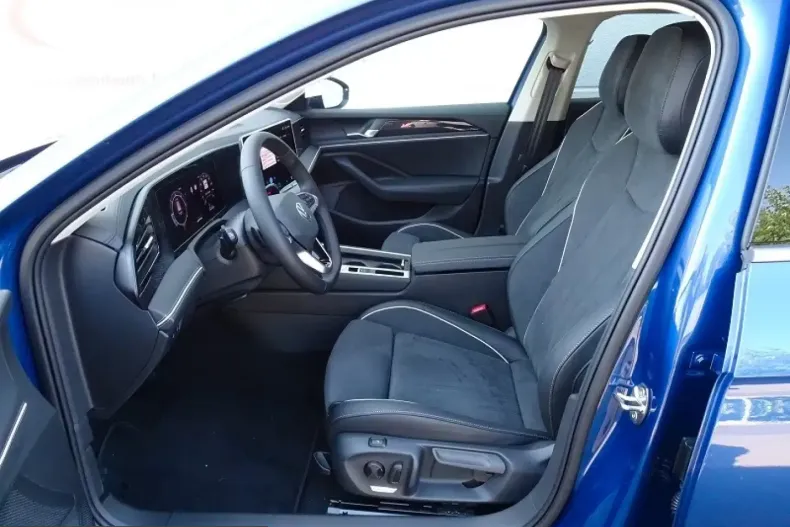 Volkswagen Passat din 2025 cu 19.850 km - oferta VOL212344 - foto 7