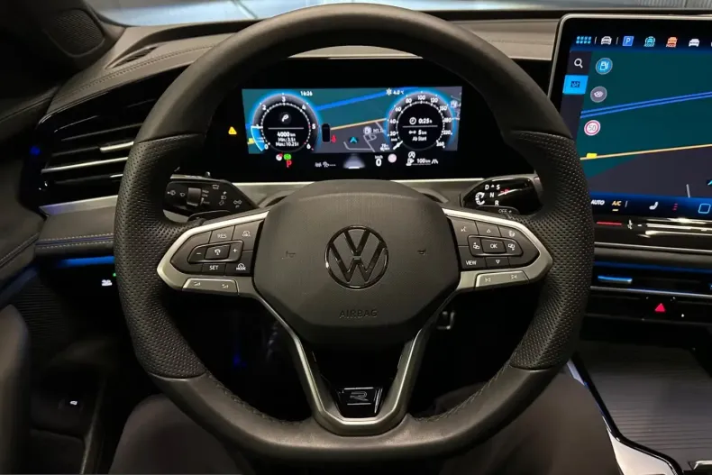 Volkswagen Passat din 2025 cu 26.100 km - oferta VOL212347 - foto 10