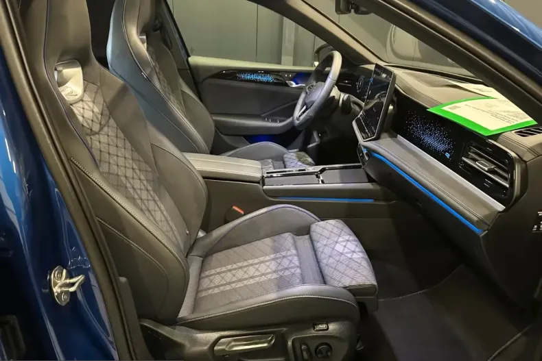 Volkswagen Passat din 2025 cu 26.100 km - oferta VOL212347 - foto 15