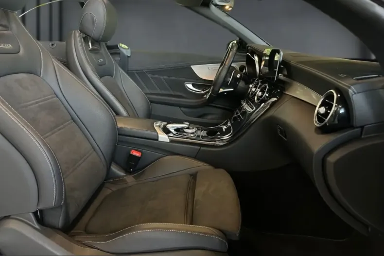 Mercedes-Benz C 63 AMG (Clasa C) din 2022 cu 51.946 km - oferta MER212362 - foto 15