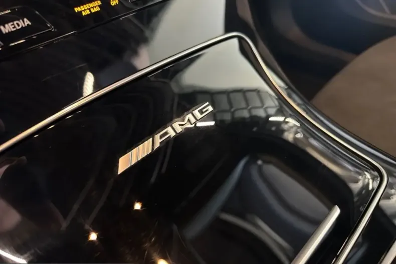 Mercedes-Benz C 63 AMG (Clasa C) din 2022 cu 51.946 km - oferta MER212362 - foto 16