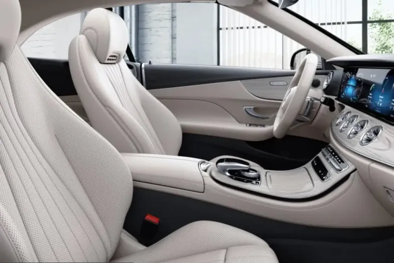 Mercedes-Benz E 200 (Clasa E) din 2023 cu 18.610 km - oferta MER212373 - foto 8