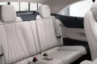 Mercedes-Benz E 200 (Clasa E) din 2023 cu 18.610 km - oferta MER212373 - foto 9