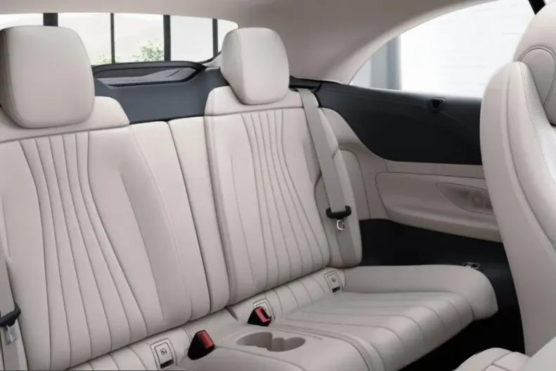 Mercedes-Benz E 200 (Clasa E) din 2023 cu 18.610 km - oferta MER212373 - foto 9