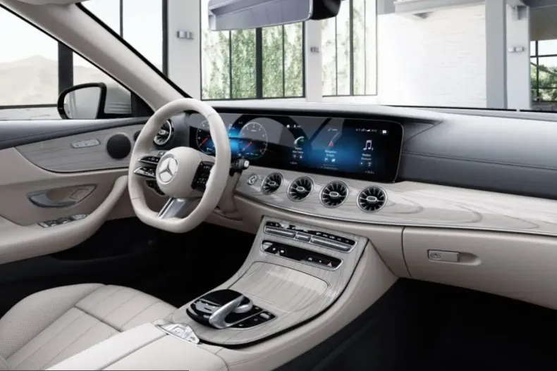 Mercedes-Benz E 200 (Clasa E) din 2023 cu 18.610 km - oferta MER212373 - foto 10