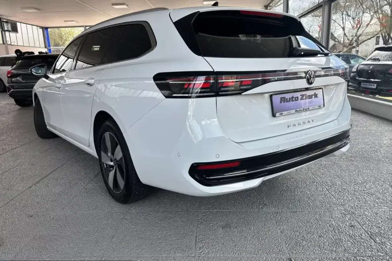 Volkswagen Passat din 2025 cu 29.985 km - oferta VOL212378 - foto 6