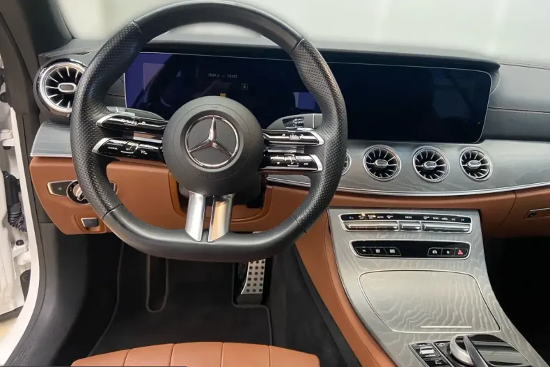 Mercedes-Benz E 400 (Clasa E) din 2023 cu 55.592 km - oferta MER212383 - foto 9