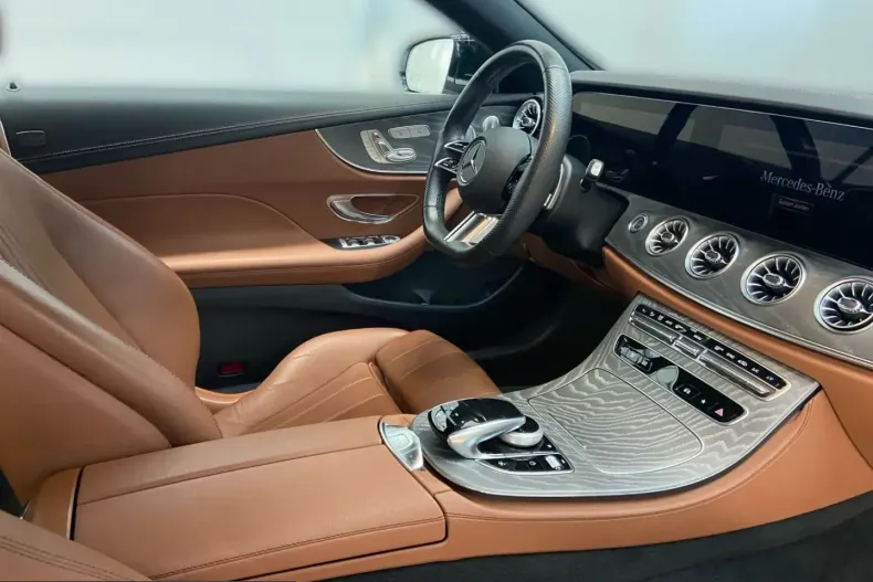 Mercedes-Benz E 400 (Clasa E) din 2023 cu 55.592 km - oferta MER212383 - foto 10