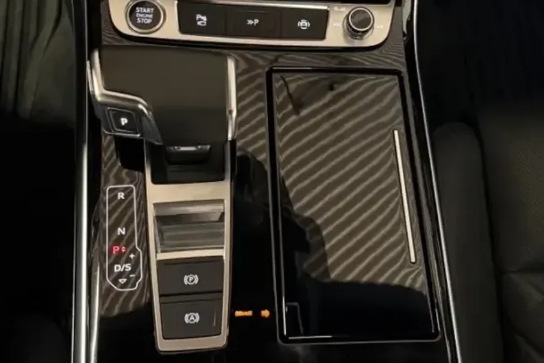 Audi A8 din 2021 cu 75.353 km - oferta AUD212389 - foto 18