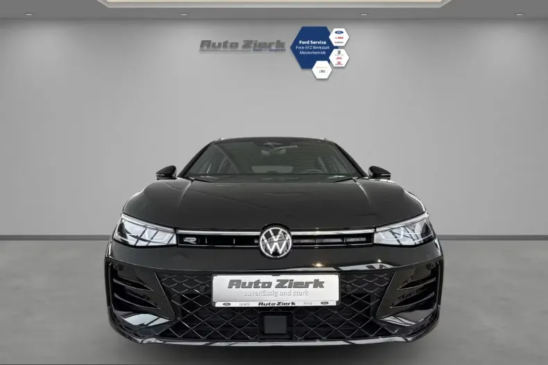 Volkswagen Passat din 2025 cu 25.800 km - oferta VOL212390 - foto 2
