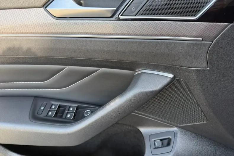 Volkswagen Passat Alltrack din 2023 cu 57.626 km - oferta VOL212393 - foto 15