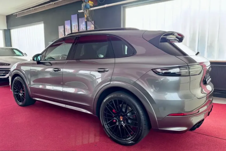 Porsche Cayenne din 2021 cu 33.704 km - oferta POR212394 - foto 9