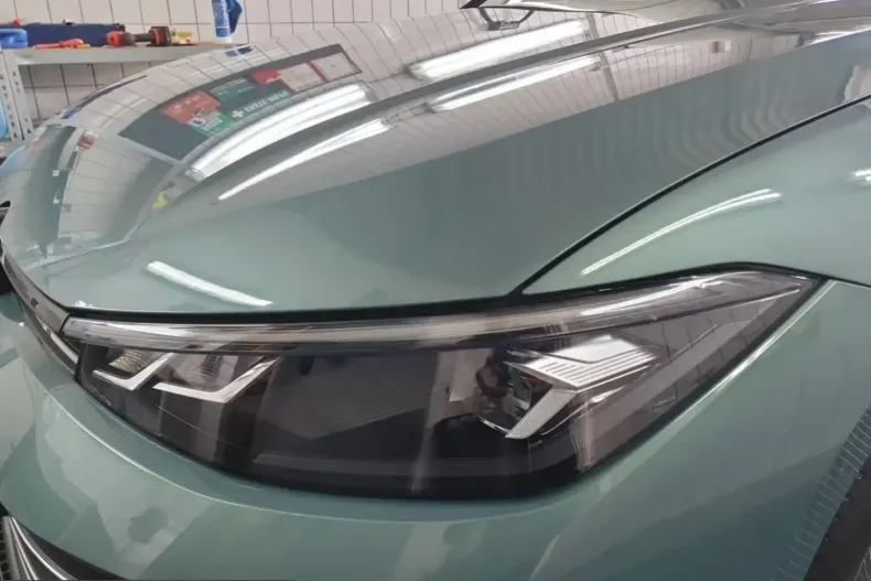 Volkswagen Passat din 2025 cu 16.915 km - oferta VOL212395 - foto 14