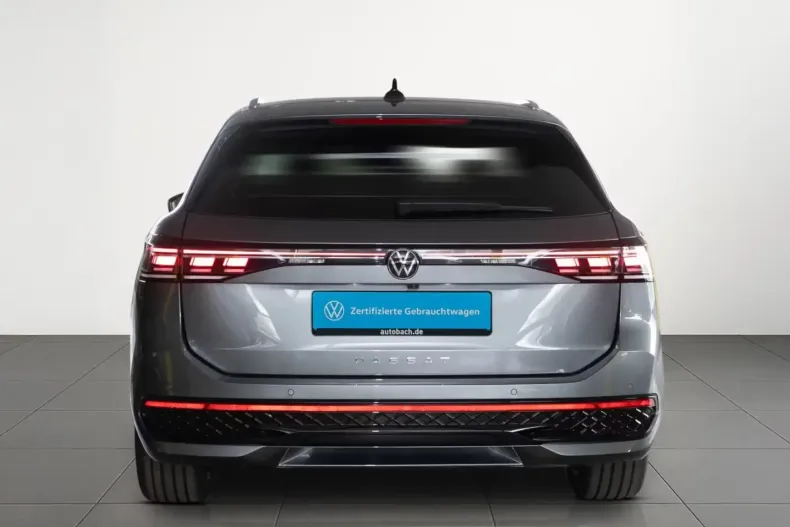 Volkswagen Passat din 2025 cu 14.100 km - oferta VOL212396 - foto 4