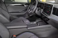 Volkswagen Passat din 2025 cu 14.100 km - oferta VOL212396 - foto 13