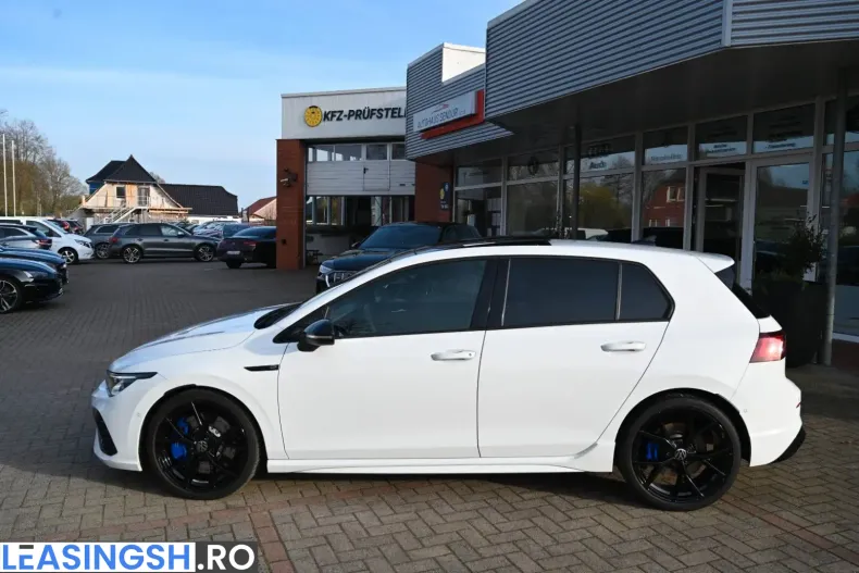 Volkswagen Golf din 2023 cu 47.896 km - oferta VOL212398 - foto 3