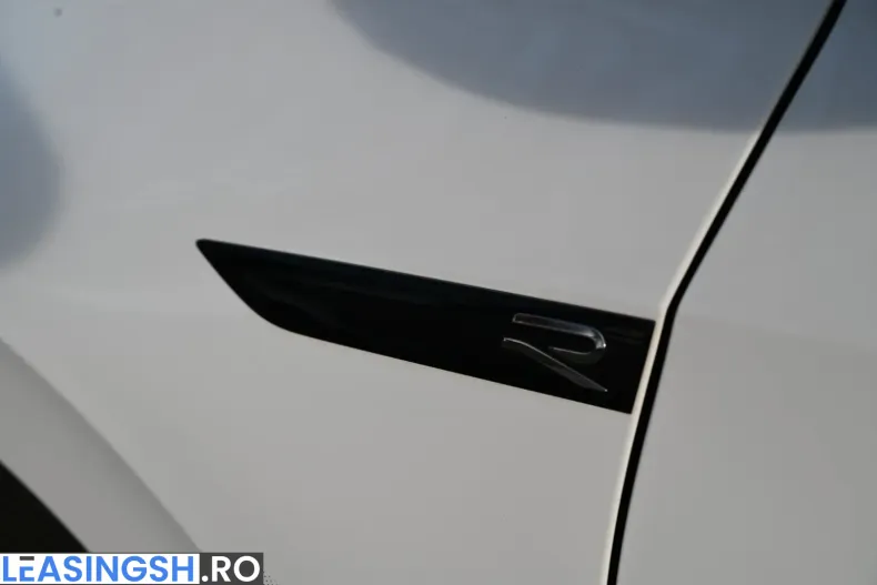 Volkswagen Golf din 2023 cu 47.896 km - oferta VOL212398 - foto 12