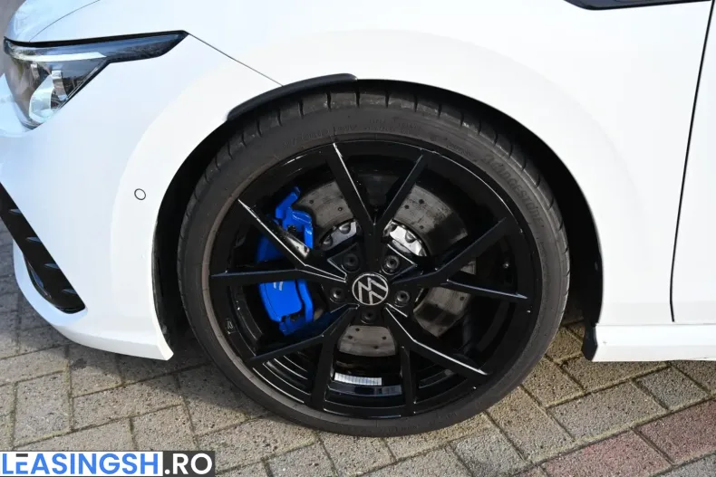 Volkswagen Golf din 2023 cu 47.896 km - oferta VOL212398 - foto 26