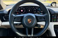 Porsche Taycan din 2023 cu 43.900 km - oferta POR212407 - foto 18