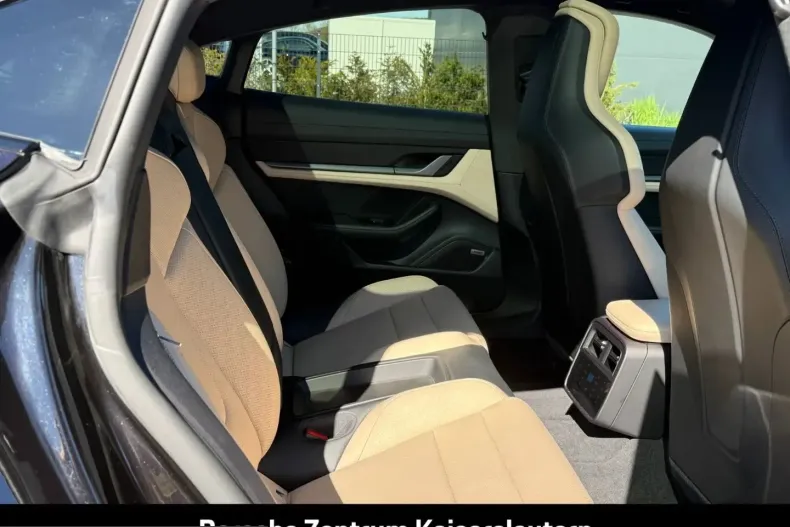 Porsche Taycan din 2023 cu 43.900 km - oferta POR212407 - foto 30