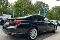 BMW 750 (Seria 7) din 2021 cu 66.200 km - oferta BMW212408 - foto 3
