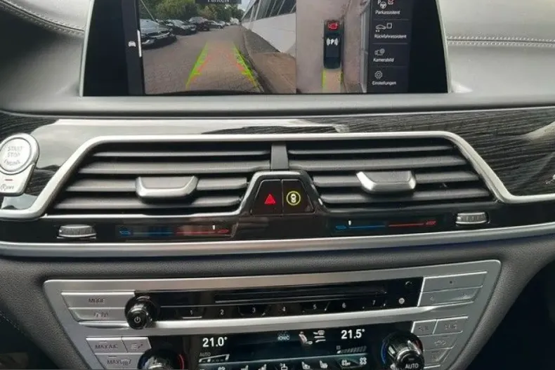 BMW 750 (Seria 7) din 2021 cu 66.200 km - oferta BMW212408 - foto 9