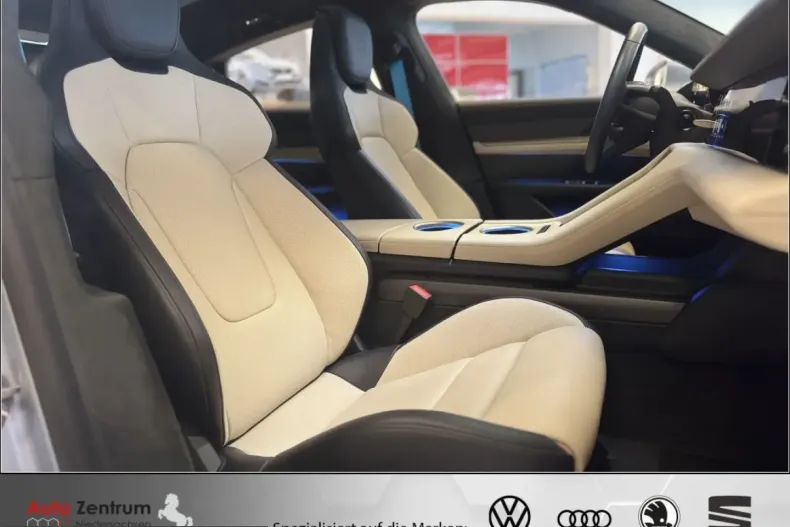 Porsche Taycan din 2024 cu 8.763 km - oferta POR212409 - foto 17