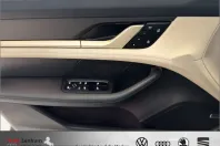 Porsche Taycan din 2024 cu 8.763 km - oferta POR212409 - foto 38
