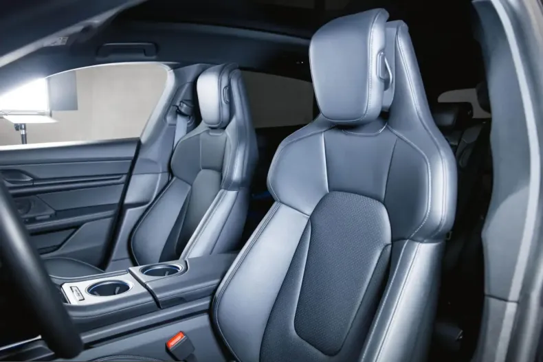 Porsche Taycan din 2024 cu 15.300 km - oferta POR212410 - foto 15