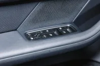 Porsche Taycan din 2024 cu 15.300 km - oferta POR212410 - foto 23