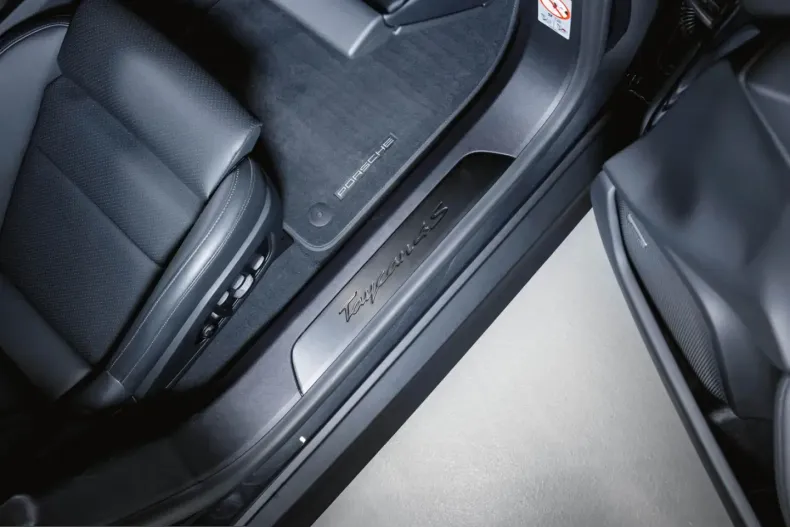 Porsche Taycan din 2024 cu 15.300 km - oferta POR212410 - foto 27