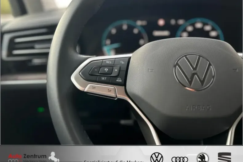 Volkswagen Touareg din 2024 cu 12.000 km - oferta VOL212415 - foto 19