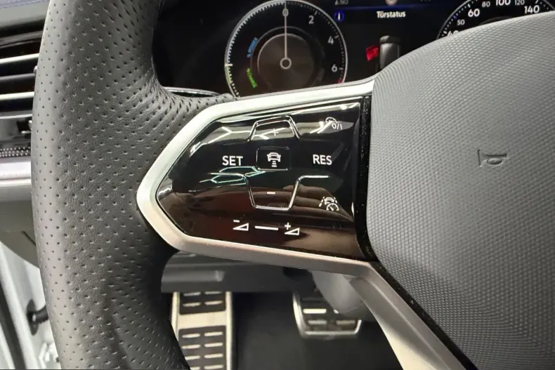 Volkswagen Touareg din 2023 cu 26.000 km - oferta VOL212418 - foto 23