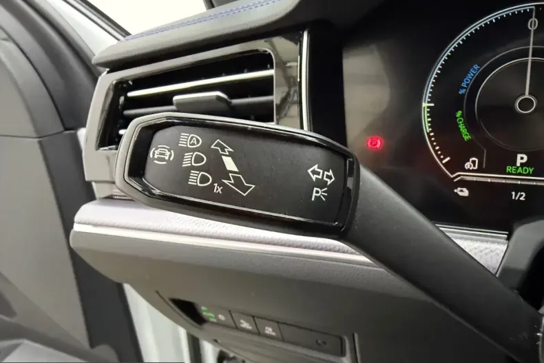 Volkswagen Touareg din 2023 cu 26.000 km - oferta VOL212418 - foto 26