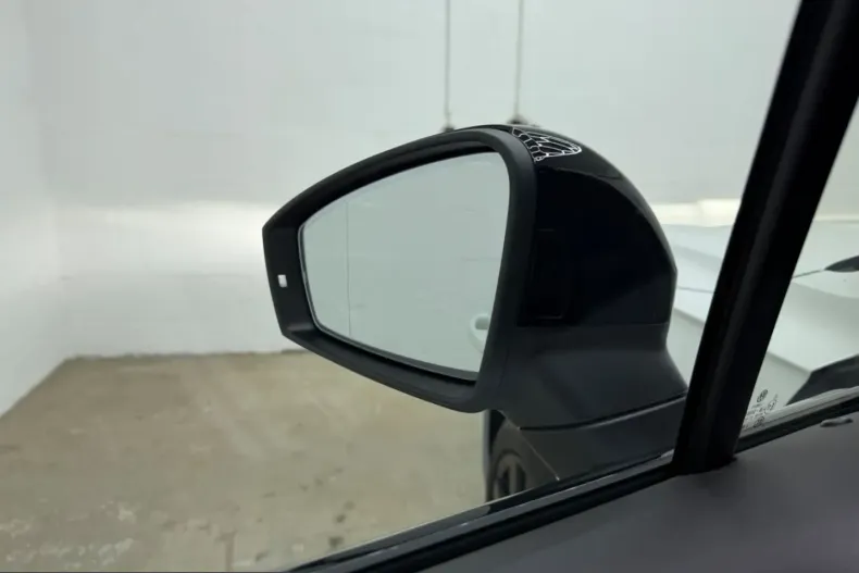 Volkswagen Touareg din 2023 cu 26.000 km - oferta VOL212418 - foto 40