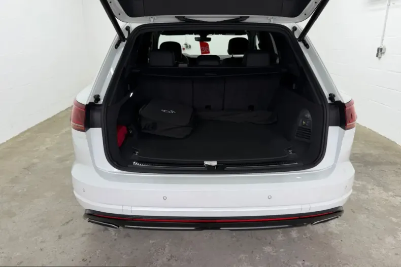 Volkswagen Touareg din 2023 cu 26.000 km - oferta VOL212418 - foto 49